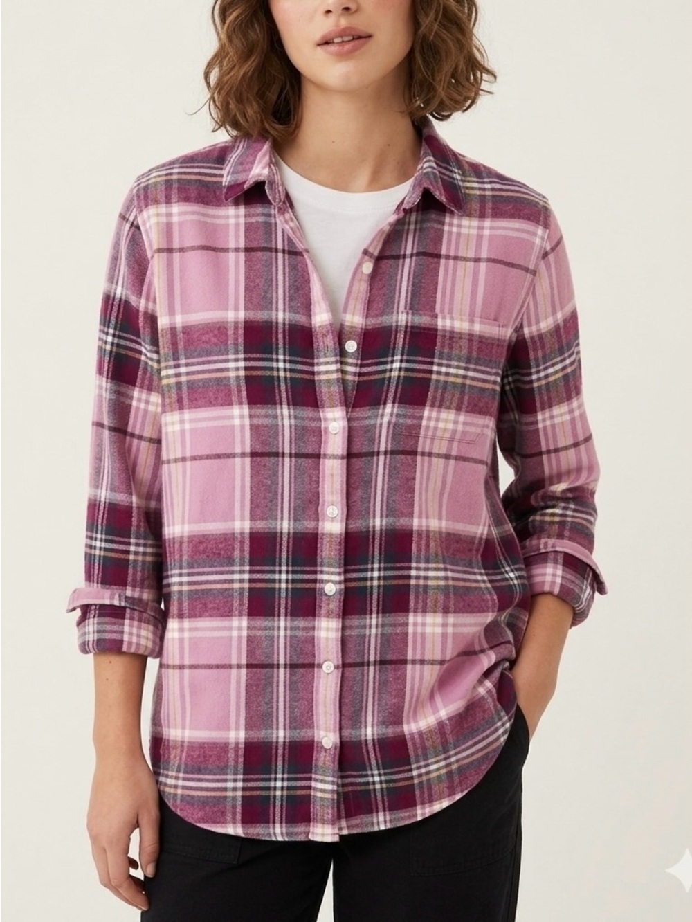 Gap Boyfriend Flannel Shirt M Plum Plaid Long Sleeve Capsule Wardrobe Prep